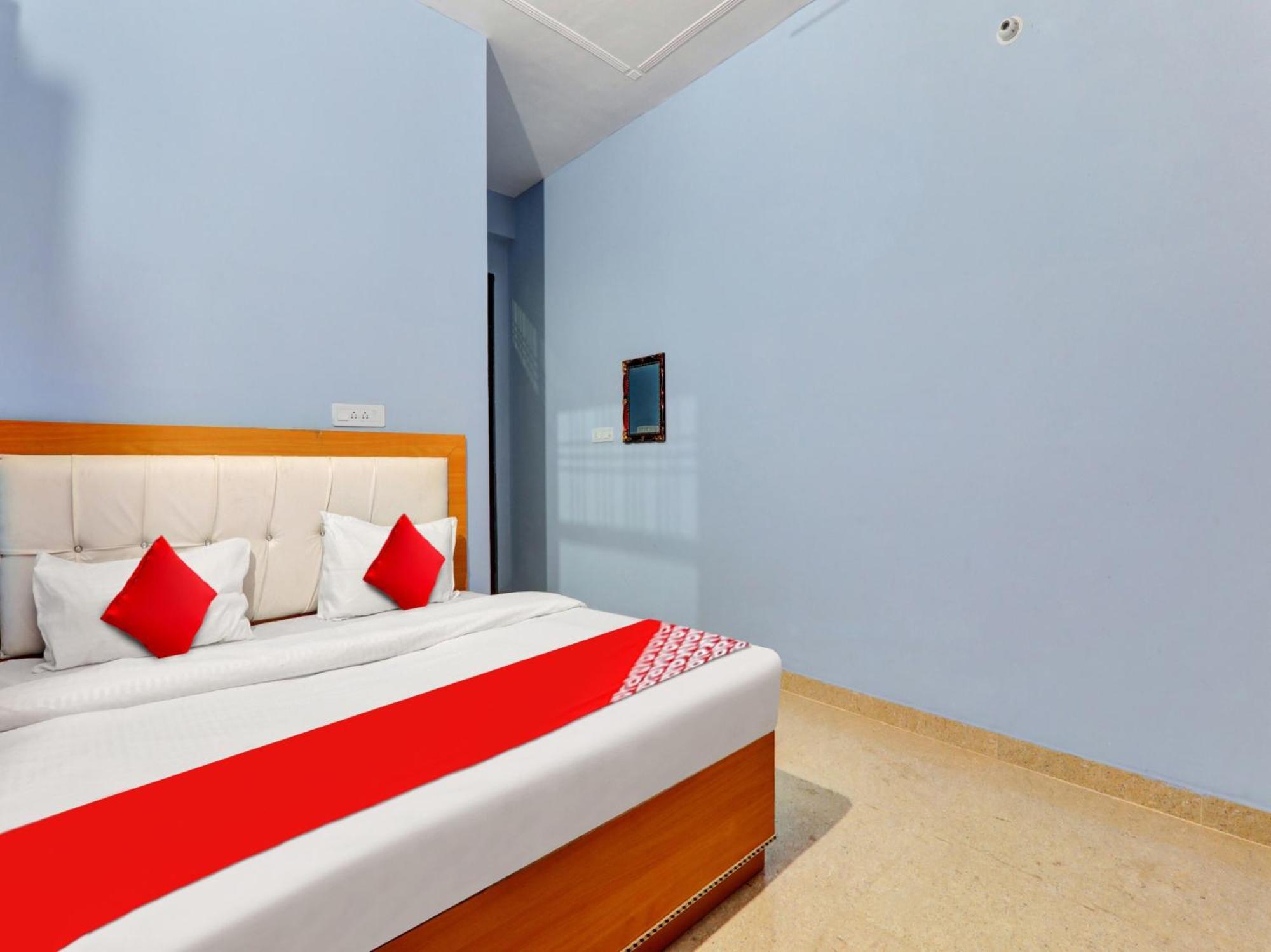 Hotel O Aradhya Galaxy Bhauli Екстер'єр фото
