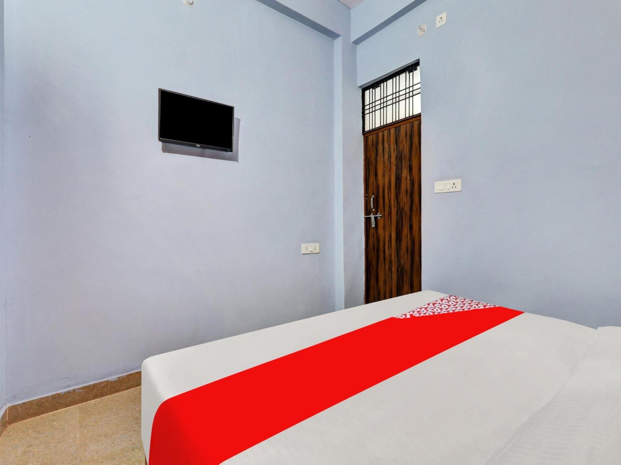 Hotel O Aradhya Galaxy Bhauli Екстер'єр фото